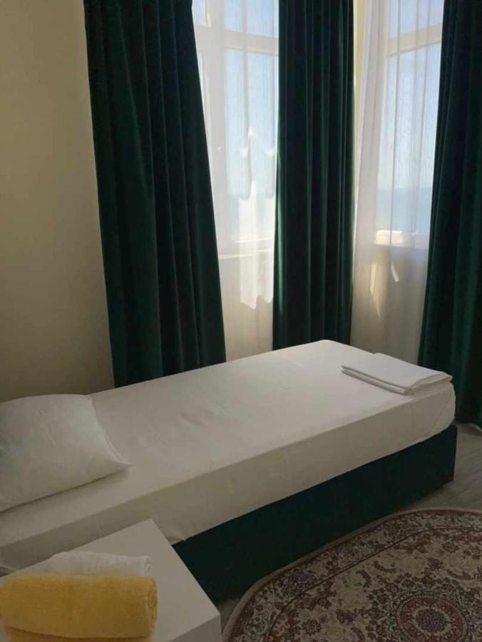 Rusel Hotel Aktau  Kültér fotó